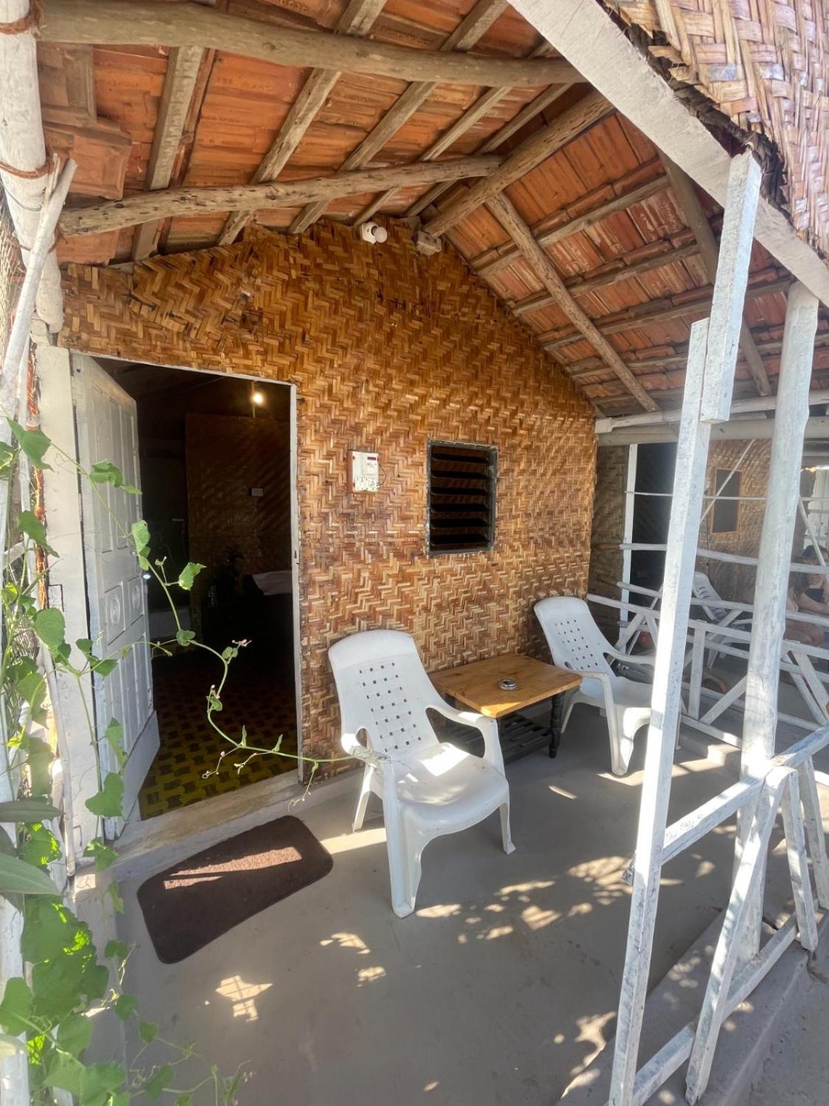 This Is It Beachfront - Rooms, Cafe & Events Arambol Exterior photo